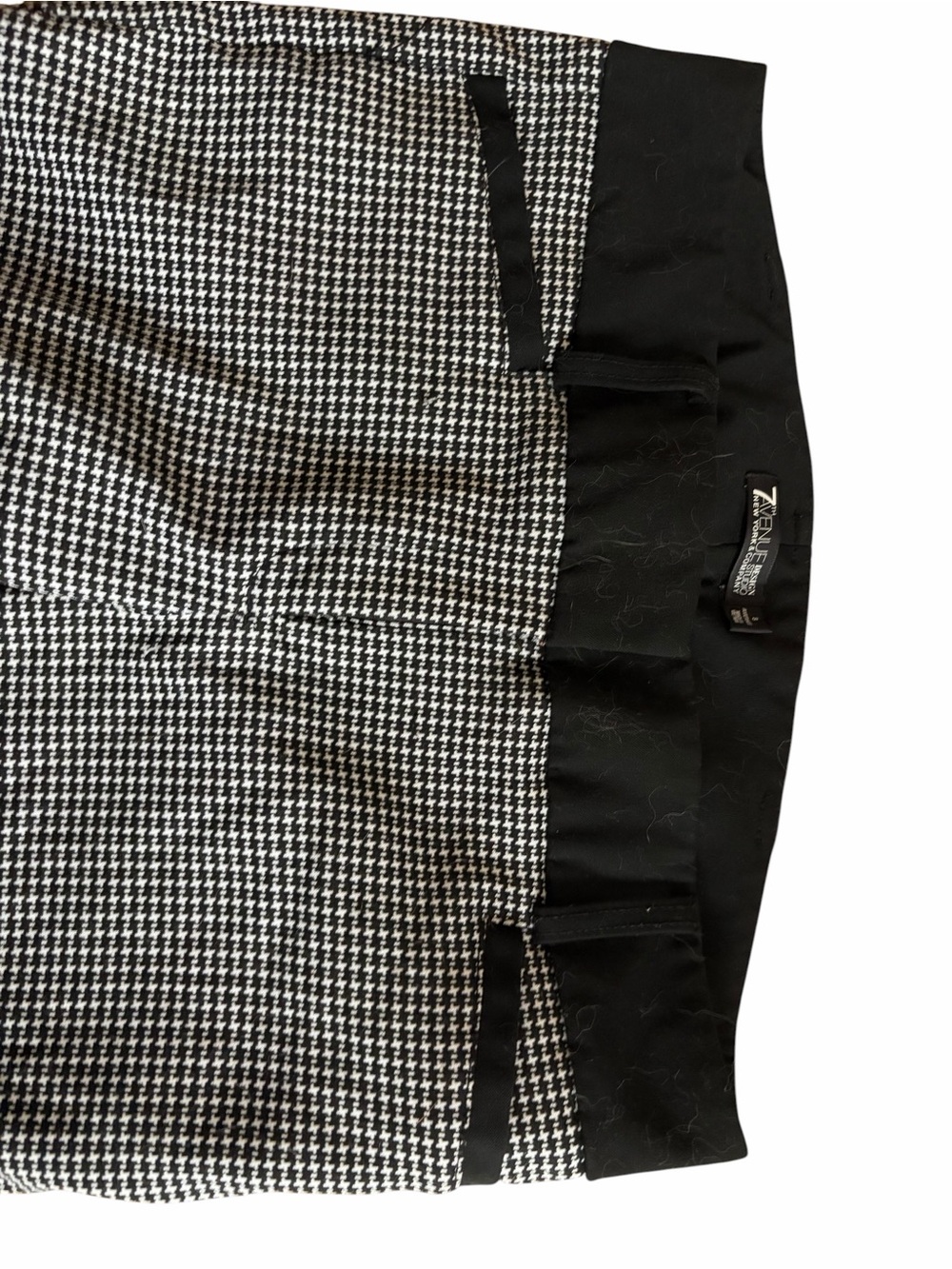 Studio 5 Black  & White Houndstooth Pencil Skirt